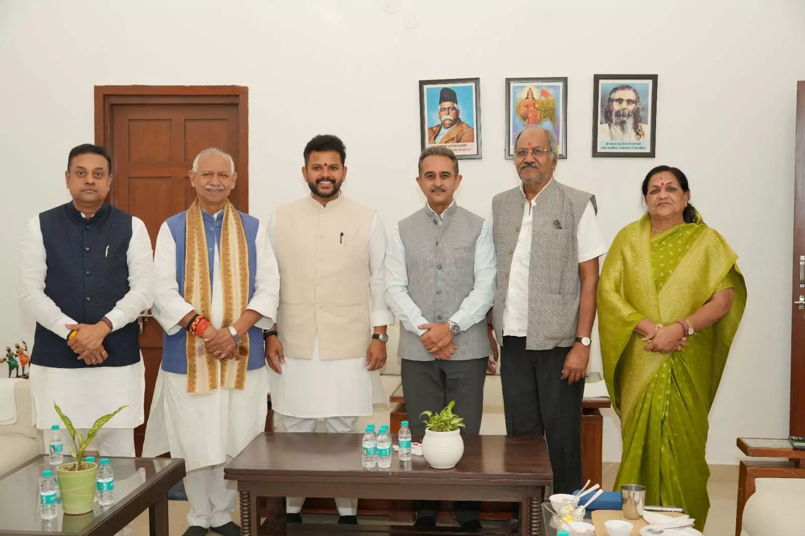 सांसद बृजमोहन अग्रवाल ने बैठक के सफल समापन की जानकारी ट्वीट की सांसद बृजमोहन अग्रवाल ने बैठक के सफल समापन की जानकारी ट्वीट की