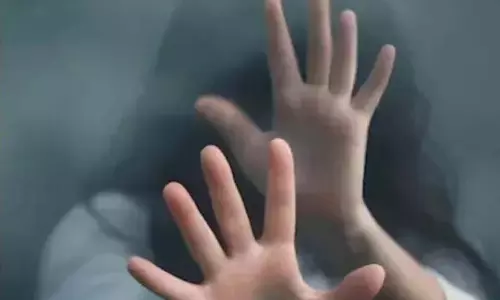 हॉस्टल में गैंगरेप, अर्धनग्न हालत में बेसुध पड़ी थी पीड़िता हॉस्टल में गैंगरेप, अर्धनग्न हालत में बेसुध पड़ी थी पीड़िता