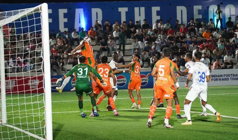 श्रीनिधि डेक्कन FC ने डेम्पो SC को 3-1 से हराकर IFL टेबल में टॉप किया श्रीनिधि डेक्कन FC ने डेम्पो SC को 3-1 से हराकर IFL टेबल में टॉप किया