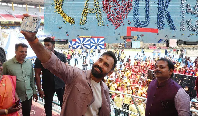 रिकॉर्ड तोड़ने वाले इवेंट में दिनेश कार्तिक को फैंस ने पसंद किया