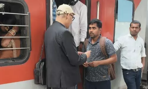 Vadodara: सघन टिकट जांच से बढ़ा राजस्व, अभियान में मिली 18 करोड़ की वसूली