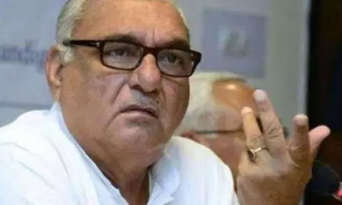 Chandigarh: हरियाणा सरकार पर घोटालों का आरोप, हुड्डा बोले कार्रवाई करें Chandigarh: हरियाणा सरकार पर घोटालों का आरोप, हुड्डा बोले कार्रवाई करें