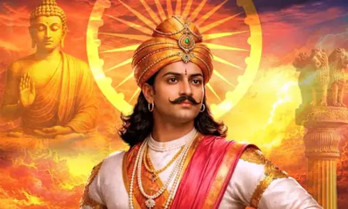 बिहार: सम्राट अशोक की जयंती पर मुख्यमंत्री नीतीश कुमार समेत कई नेताओं ने दी श्रद्धांजलि