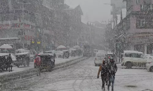 Shimla: हिमाचल में बर्फबारी के साथ आंधी-बारिश की चेतावनी