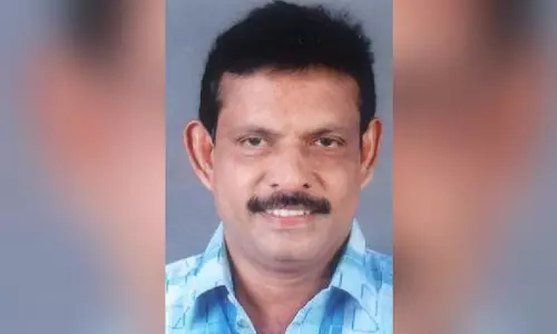 Kerala : मशहूर एक्टर-डायरेक्टर ई ए राजेंद्रन का 71 साल की उम्र में निधन हो गया Kerala : मशहूर एक्टर-डायरेक्टर ई ए राजेंद्रन का 71 साल की उम्र में निधन हो गया