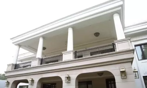 मंत्री ने अरविंद केजरीवाल को बताया दिल्ली का डकैत, शीशमहल में लगे लग्जरी आइटम्स का शेयर किया वीडियो मंत्री ने अरविंद केजरीवाल को बताया दिल्ली का डकैत, शीशमहल में लगे लग्जरी आइटम्स का शेयर किया वीडियो