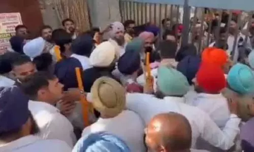 सीनियर अधिकारियों के दबाव पर विवाद के बाद बाघापुराना के SDM बबनदीप वालिया का ट्रांसफर सीनियर अधिकारियों के दबाव पर विवाद के बाद बाघापुराना के SDM बबनदीप वालिया का ट्रांसफर
