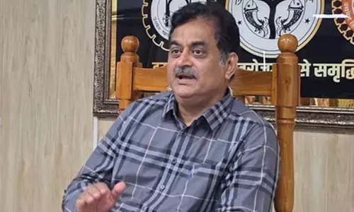आर्थिक संकेतक बताते हैं कि यूपी देश में आगे है, सरकारी योजनाएं फल दे रही हैं: CEO आर्थिक संकेतक बताते हैं कि यूपी देश में आगे है, सरकारी योजनाएं फल दे रही हैं: CEO