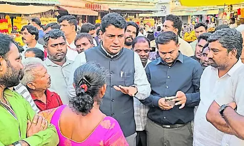 Karnataka : विकास कार्यों का निरीक्षण Karnataka : विकास कार्यों का निरीक्षण