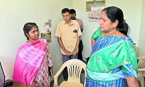 Karnataka : गैस एजेंसी के गोदाम पर हमला Karnataka : गैस एजेंसी के गोदाम पर हमला