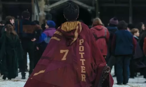 Harry Potter टीवी सीरीज़ का पहला लुक: डोमिनिक मैकलॉघलिन लीड रोल में