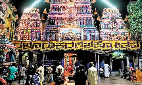 Karnataka: 11 दिन का ऐतिहासिक बैंगलोर करागा फेस्टिवल शुरू हुआ