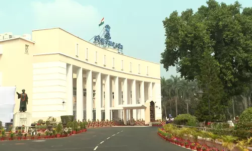 सरकार ने MLA और मंत्रियों के वेतन में बढ़ोतरी से जुड़े विवादित बिल वापस लेने का फैसला किया सरकार ने MLA और मंत्रियों के वेतन में बढ़ोतरी से जुड़े विवादित बिल वापस लेने का फैसला किया