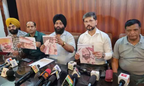 PDP ने BSF जवान की मौत की सीबीआई जांच की मांग की PDP ने BSF जवान की मौत की सीबीआई जांच की मांग की