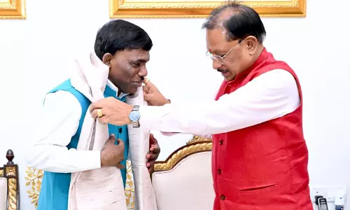 CM साय से गोवा के मंत्री रमेश तावड़कर ने की आत्मीय भेंट