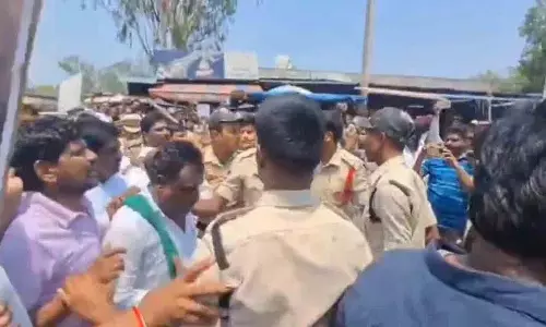 Industrial Park की ज़मीन के नोटिफिकेशन से किसान नाराज़ Industrial Park की ज़मीन के नोटिफिकेशन से किसान नाराज़