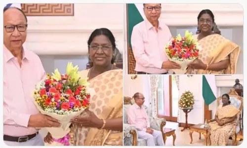 Manipur : मुख्यमंत्री ने राष्ट्रपति मुर्मू से मुलाकात की और उन्हें राज्य की स्थिति से अवगत कराया Manipur : मुख्यमंत्री ने राष्ट्रपति मुर्मू से मुलाकात की और उन्हें राज्य की स्थिति से अवगत कराया