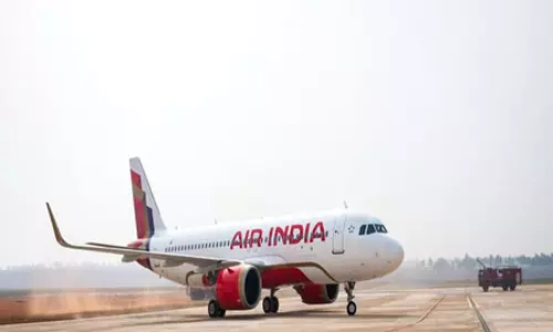 एयर इंडिया की दिल्ली-लंदन फ्लाइट तकनीकी खराबी के चलते बीच रास्ते से वापस लौटी, सभी यात्री सुरक्षित