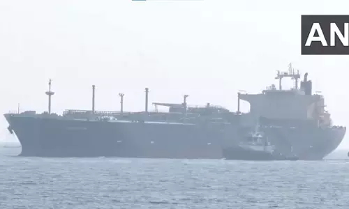 BIG BREAKING: LPG जहाज अपोलो ओशन न्यू मंगलौर पोर्ट पर पहुंचा BIG BREAKING: LPG जहाज अपोलो ओशन न्यू मंगलौर पोर्ट पर पहुंचा