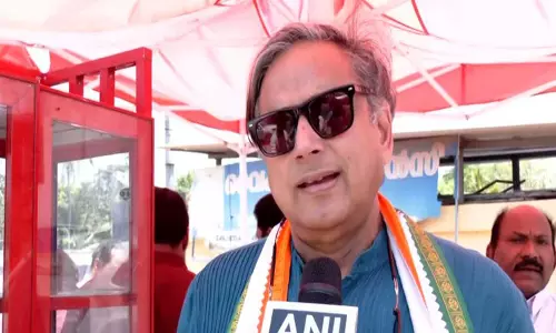 Shashi Tharoor: पश्चिम एशिया में शांति जल्द नहीं दिखती