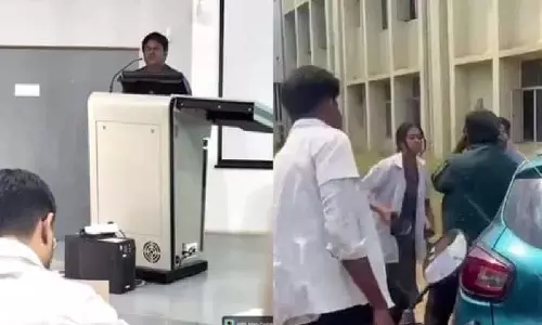 प्रोफेसर के प्रस्ताव के बाद बेंगलुरु Medical College में तनाव प्रोफेसर के प्रस्ताव के बाद बेंगलुरु Medical College में तनाव