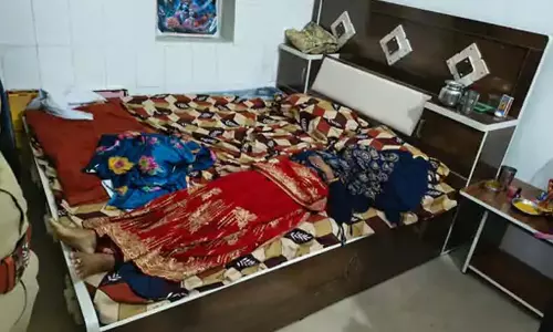 CG: नवविवाहिता ने शादी के 12 दिन बाद फांसी लगाकर की खुदकुशी CG: नवविवाहिता ने शादी के 12 दिन बाद फांसी लगाकर की खुदकुशी