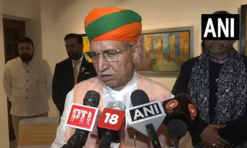 स्पेन में भारतीय राजदूत जयंत खोबरागड़े की कला प्रदर्शनी की केंद्रीय मंत्री अर्जुन राम मेघवाल ने की सराहना