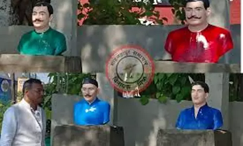 Shahjahanpur: बुलडोजर हादसे के बाद पुनर्स्थापना, 24 घंटे में फिर से स्थापित Shahjahanpur: बुलडोजर हादसे के बाद पुनर्स्थापना, 24 घंटे में फिर से स्थापित