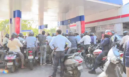 Lucknow: प्रदेश में ईंधन आपूर्ति पूरी तरह सामान्य