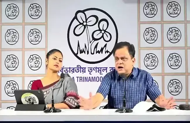 Kolkata: बंगाल चुनाव को लेकर सायोनी घोष ने जताई चिंता Kolkata: बंगाल चुनाव को लेकर सायोनी घोष ने जताई चिंता