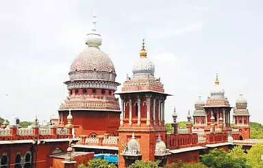 पहाड़ी इलाकों में रेजिडेंशियल प्लॉट: SC ने सरकारी आदेश के खिलाफ याचिका पर जवाब देने का आदेश दिया पहाड़ी इलाकों में रेजिडेंशियल प्लॉट: SC ने सरकारी आदेश के खिलाफ याचिका पर जवाब देने का आदेश दिया