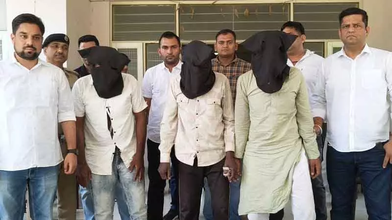 Haryana के इंद्री में गोहत्या और अवशेष फेंकने के आरोप में यूपी से 3 गिरफ्तार Haryana के इंद्री में गोहत्या और अवशेष फेंकने के आरोप में यूपी से 3 गिरफ्तार