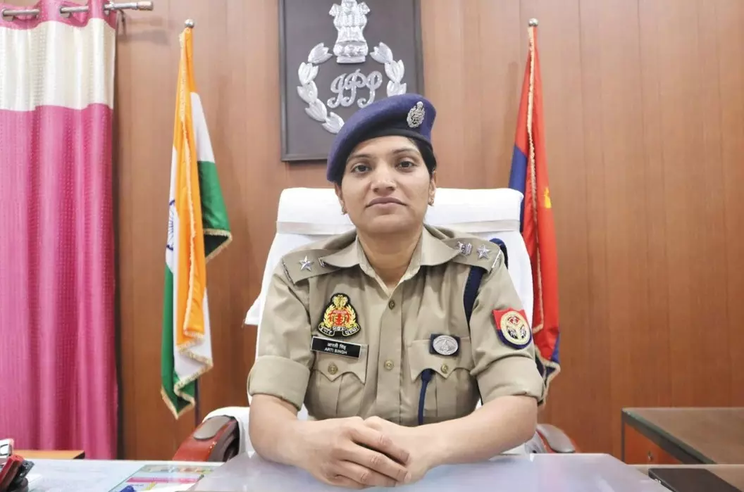 Farrukhabad: आरती सिंह का निरीक्षण, दिए आवश्यक निर्देश Farrukhabad: आरती सिंह का निरीक्षण, दिए आवश्यक निर्देश