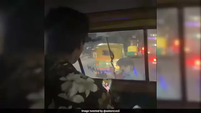 ड्राइवर गाड़ी चलाते हुए Reels देख रहा था: बाल-बाल बची एक बड़ी मुसीबत ड्राइवर गाड़ी चलाते हुए Reels देख रहा था: बाल-बाल बची एक बड़ी मुसीबत
