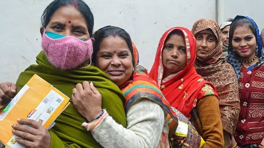 Kerala विधानसभा चुनाव 2026 : राज्य की चुनावी राजनीति में महिलाएं पिछड़ती जा रही है Kerala विधानसभा चुनाव 2026 : राज्य की चुनावी राजनीति में महिलाएं पिछड़ती जा रही है