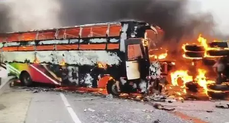 प्रधानमंत्री मोदी ने आंध्र प्रदेश के मार्कपुरम सड़क हादसे पर जताया शोक, पीड़ित परिवारों के लिए आर्थिक सहायता की घोषणा प्रधानमंत्री मोदी ने आंध्र प्रदेश के मार्कपुरम सड़क हादसे पर जताया शोक, पीड़ित परिवारों के लिए आर्थिक सहायता की घोषणा
