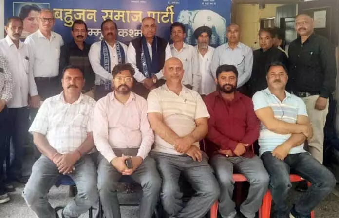 कार्यकर्ताओं को पार्टी की नीतियों को लोगों तक पहुंचाना चाहिए: Rana कार्यकर्ताओं को पार्टी की नीतियों को लोगों तक पहुंचाना चाहिए: Rana
