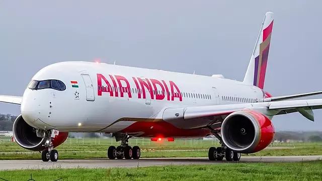 Air इंडिया की लंदन जाने वाली फ्लाइट में तकनीकी खराबी; 7 घंटे की उड़ान के बाद दिल्ली वापस लौटी Air इंडिया की लंदन जाने वाली फ्लाइट में तकनीकी खराबी; 7 घंटे की उड़ान के बाद दिल्ली वापस लौटी