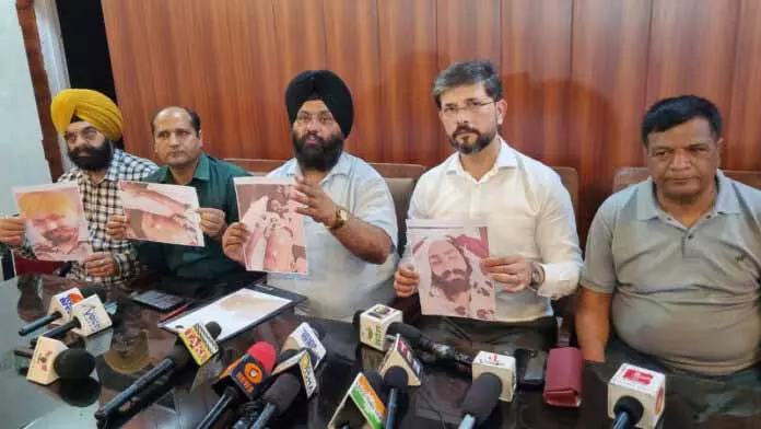 PDP ने BSF जवान की मौत की सीबीआई जांच की मांग की PDP ने BSF जवान की मौत की सीबीआई जांच की मांग की