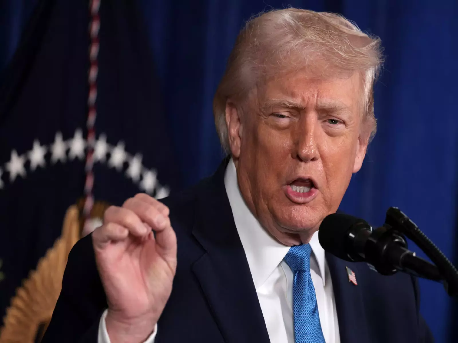 कट्टरपंथी वामपंथी ईरान में महान सैन्य उपलब्धि को कमज़ोर कर रहे हैं: Trump कट्टरपंथी वामपंथी ईरान में महान सैन्य उपलब्धि को कमज़ोर कर रहे हैं: Trump