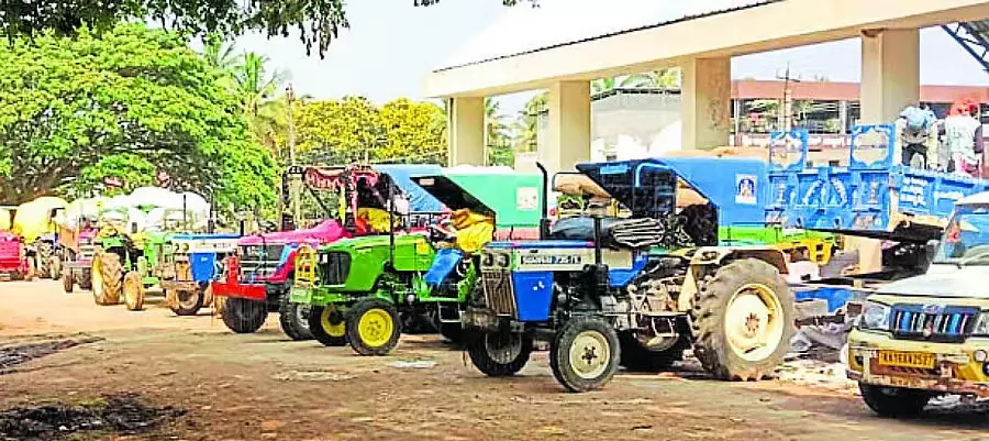 Karnataka ; अधिक वजन वाली मशीनरी और ट्रकों की मांग Karnataka ; अधिक वजन वाली मशीनरी और ट्रकों की मांग