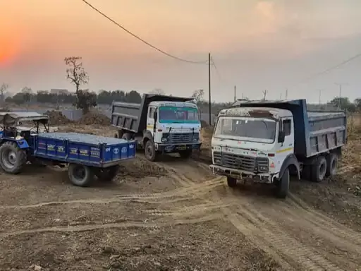 रेत और मिट्टी के अवैध उत्खनन पर कार्रवाई, 14 वाहन जब्त रेत और मिट्टी के अवैध उत्खनन पर कार्रवाई, 14 वाहन जब्त