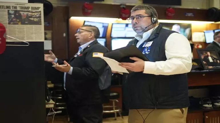 मिडिल ईस्ट में तनाव के बीच निवेशकों के सतर्क रहने से Wall Street futures में गिरावट मिडिल ईस्ट में तनाव के बीच निवेशकों के सतर्क रहने से Wall Street futures में गिरावट