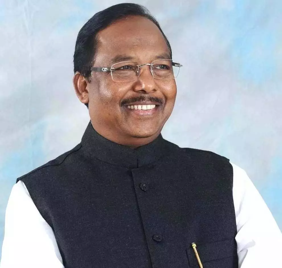 प्रदेश में आगामी खरीफ सीजन के लिए रासायनिक उर्वरकों की उपलब्धता सुनिश्चित: रामविचार नेताम प्रदेश में आगामी खरीफ सीजन के लिए रासायनिक उर्वरकों की उपलब्धता सुनिश्चित: रामविचार नेताम