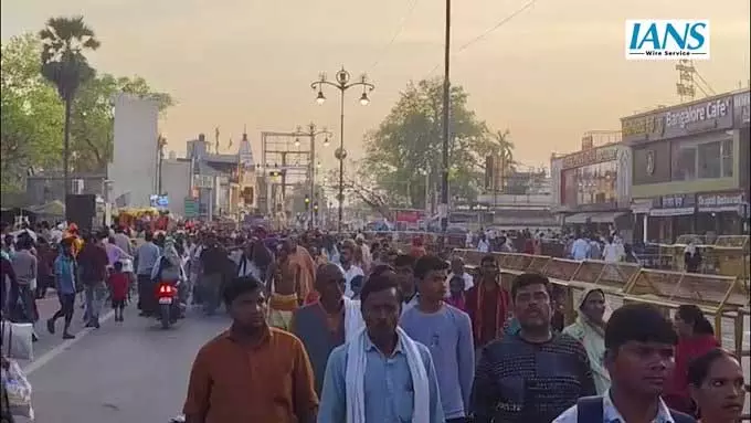 अयोध्या में राम नवमी की तैयारियां पूरी, सुबह 5 बजे से रामलला के दर्शन शुरू अयोध्या में राम नवमी की तैयारियां पूरी, सुबह 5 बजे से रामलला के दर्शन शुरू