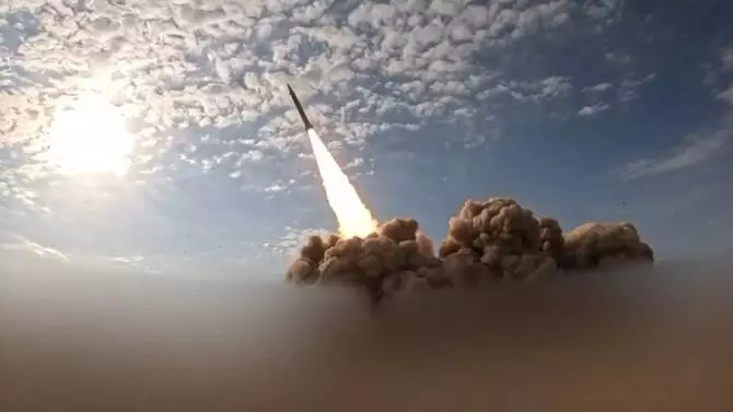 Royal Jordanian एयर फ़ोर्स ने तीन ईरानी मिसाइलें नष्ट की, कोई हताहत नहीं Royal Jordanian एयर फ़ोर्स ने तीन ईरानी मिसाइलें नष्ट की, कोई हताहत नहीं