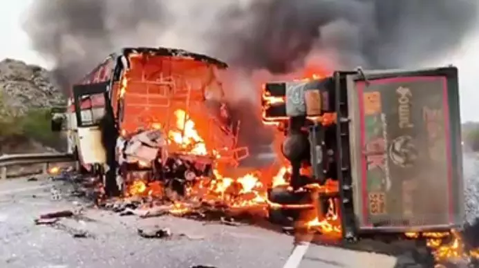 Amravati: आंध्र प्रदेश में दुर्घटना के बाद सहायता पैकेज Amravati: आंध्र प्रदेश में दुर्घटना के बाद सहायता पैकेज