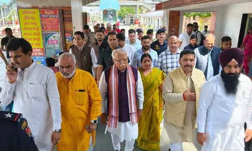Karnal खट्टर का दावा, ईंधन की कमी का कोई खतरा नहीं, स्थिति नियंत्रण में