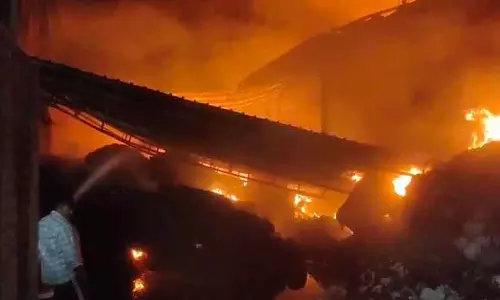 Panipat में कपड़ा फैक्ट्री में लगी आग, अधिकारियों ने काबू पाया