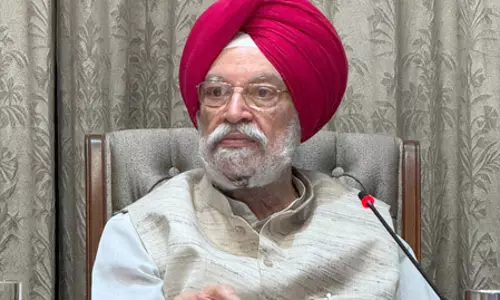 पीएम मोदी ने नागरिकों को अंतरराष्ट्रीय अस्थिरता से सुरक्षित रखने के लिए पेट्रोल-डीजल की कीमतों में नहीं किया इजाफा : हरदीप सिंह पुरी पीएम मोदी ने नागरिकों को अंतरराष्ट्रीय अस्थिरता से सुरक्षित रखने के लिए पेट्रोल-डीजल की कीमतों में नहीं किया इजाफा : हरदीप सिंह पुरी